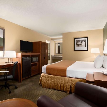 Days Inn By Wyndham Jacksonville Airport Zewnętrze zdjęcie