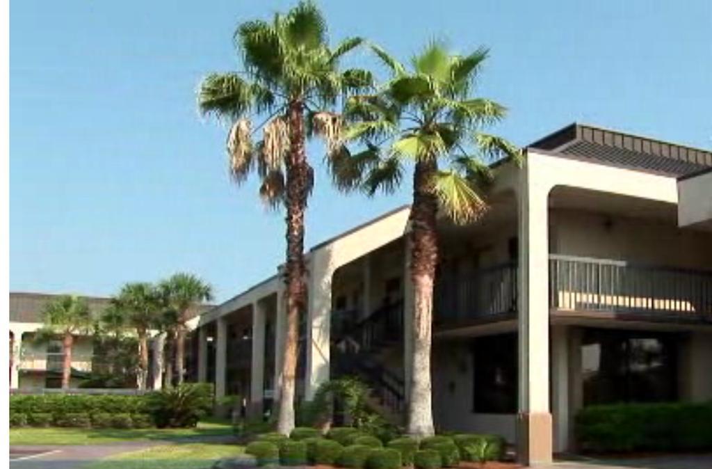 Days Inn By Wyndham Jacksonville Airport Zewnętrze zdjęcie