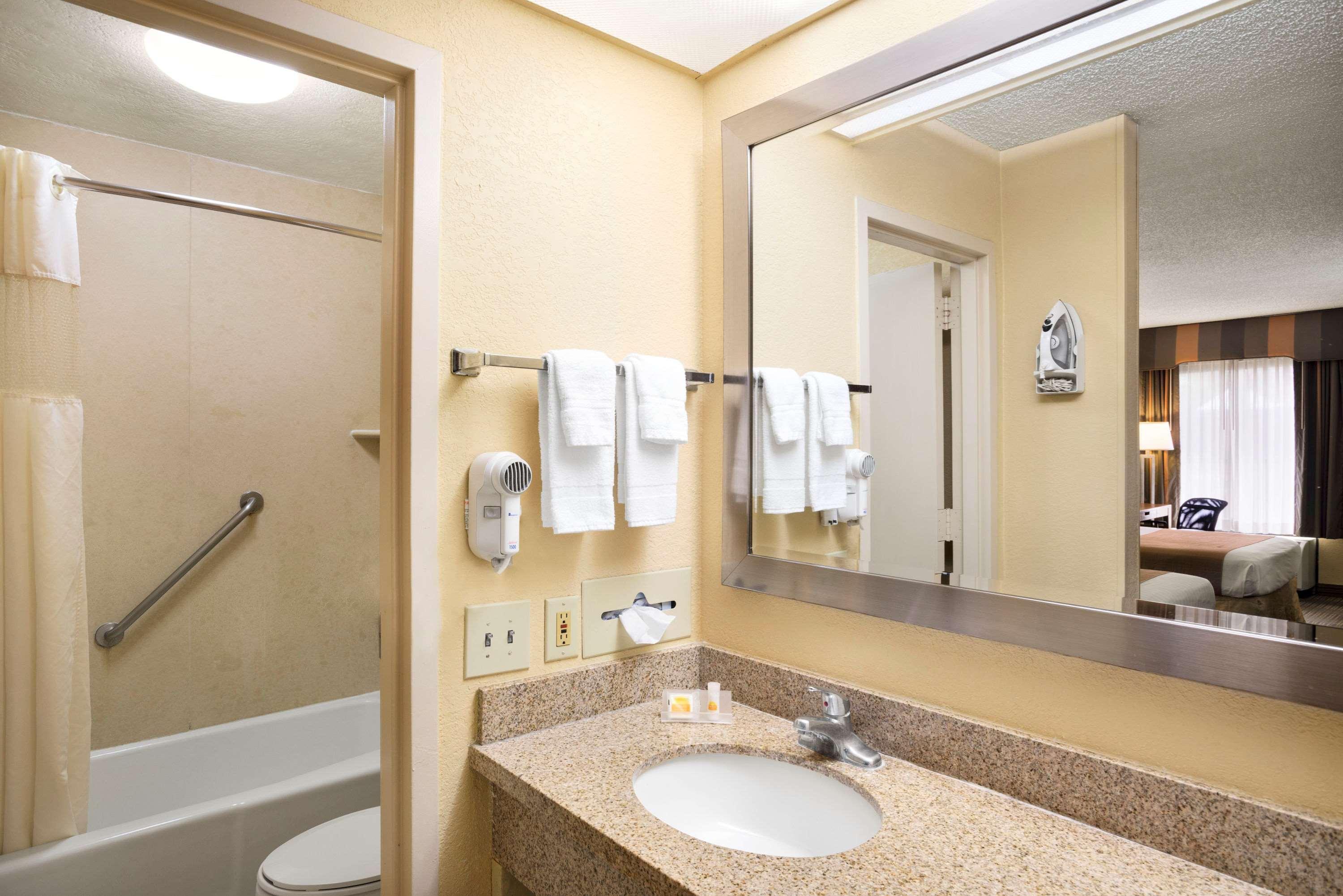 Days Inn By Wyndham Jacksonville Airport Zewnętrze zdjęcie