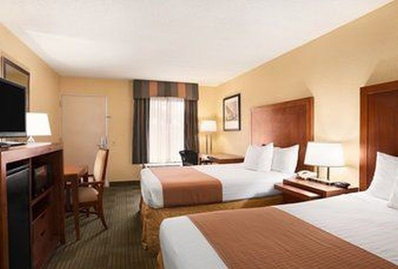 Days Inn By Wyndham Jacksonville Airport Zewnętrze zdjęcie