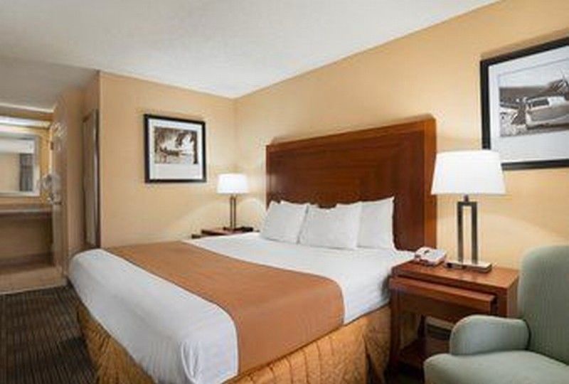 Days Inn By Wyndham Jacksonville Airport Zewnętrze zdjęcie
