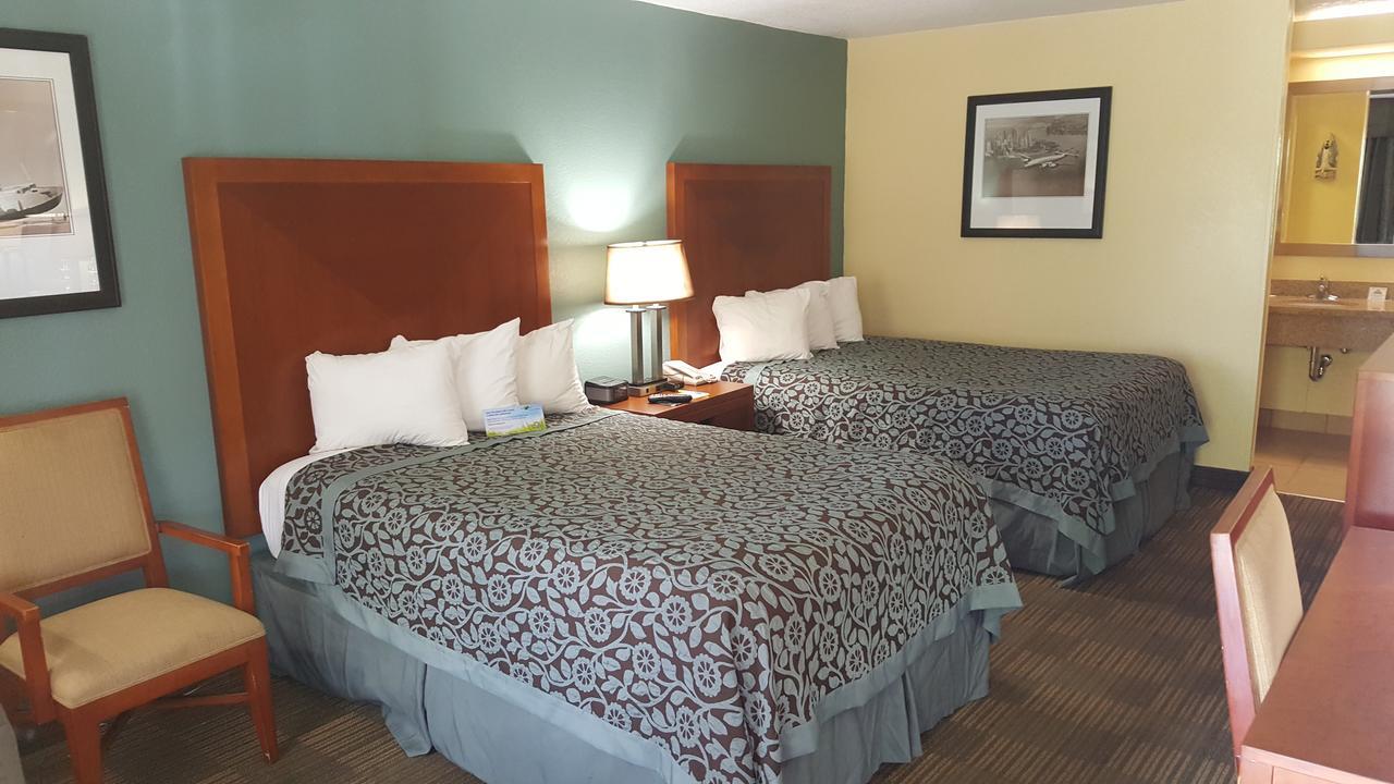 Days Inn By Wyndham Jacksonville Airport Zewnętrze zdjęcie
