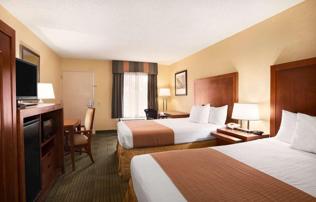 Days Inn By Wyndham Jacksonville Airport Zewnętrze zdjęcie